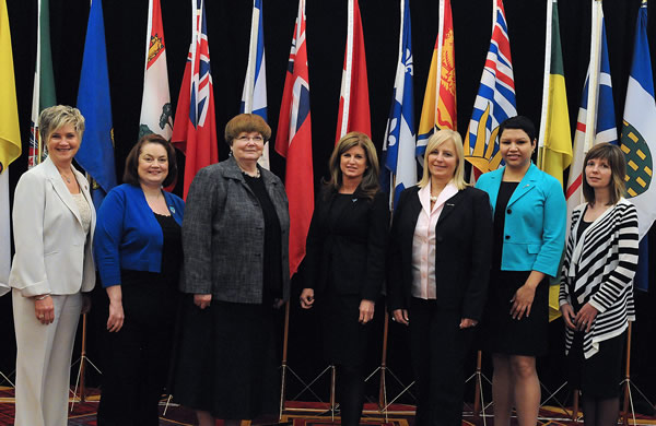 Photo officielle de la 30e Réunion fédérale-provinciale-territoriale annuelle des ministres responsables de la condition féminine
