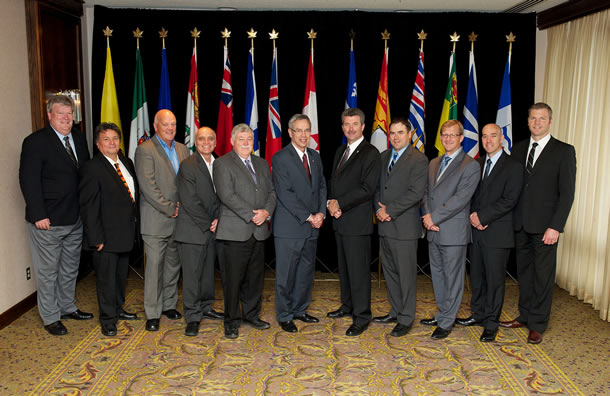 Photo officielle de la Conférence des ministres de l'énergie et des mines de 2012